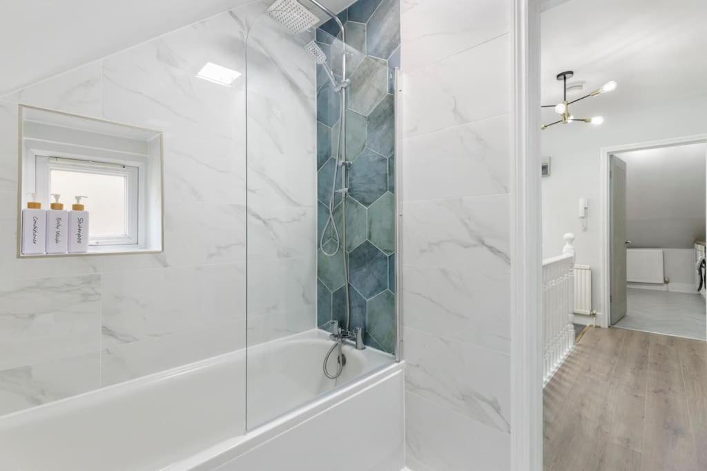 Crystal Palace Stylish Gem Slp 4 Next To Transport London Bagian luar foto